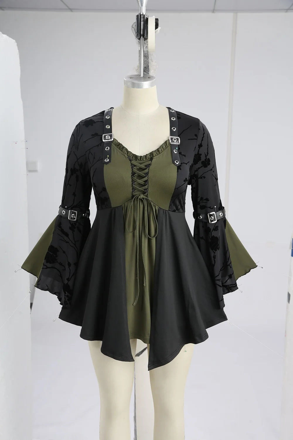 ROSEGAL Plus Size Spring Autumn T-shirts For Women Floral Flocking Flare Sleeves Lace Up PU Strap Buckle Grommet Patchwork Tops