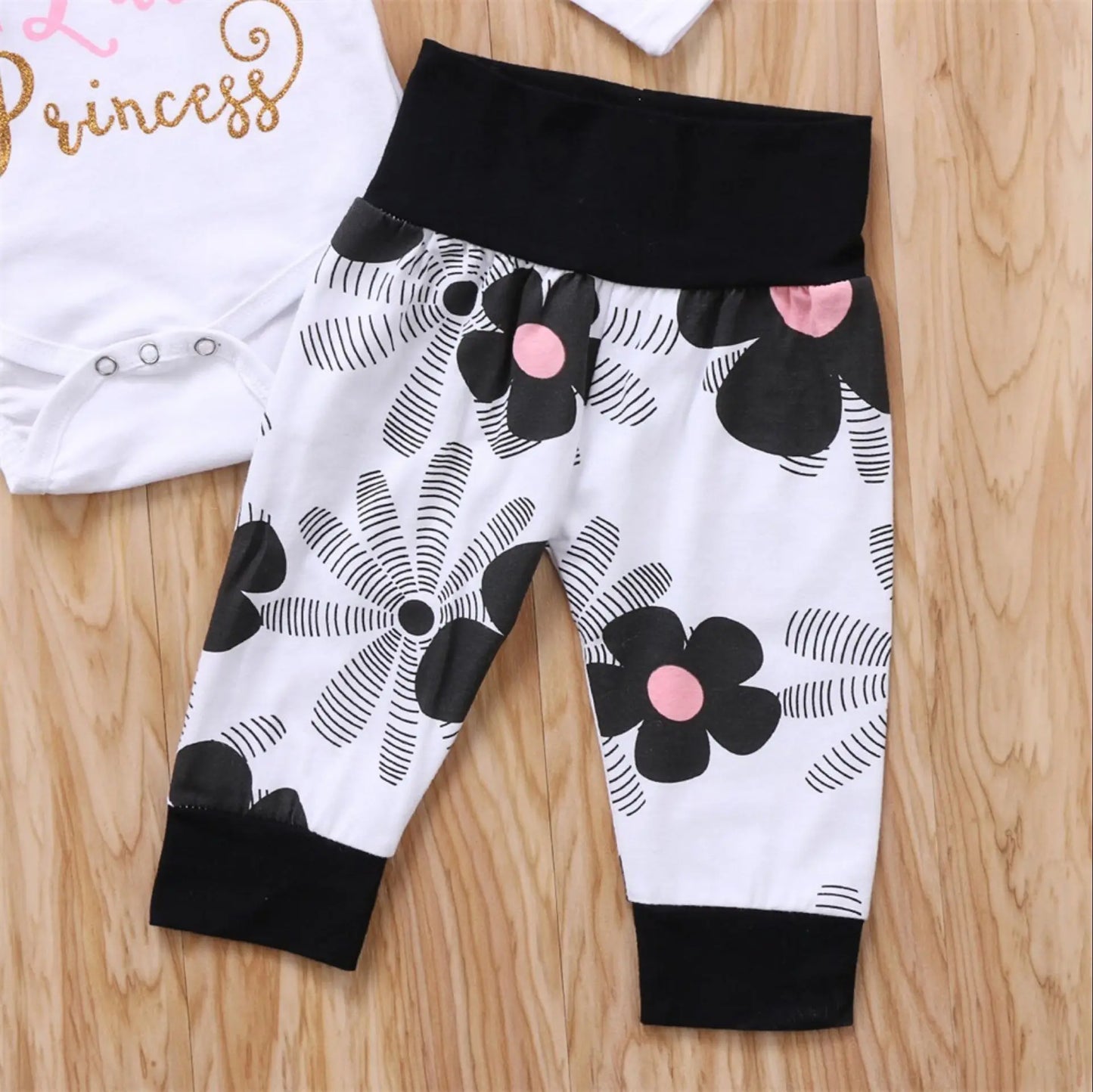 Spring and Autumn New Newborn Girl Baby Set Flower Letter Printed Jumpsuit+Headband Three Piece Set Romper