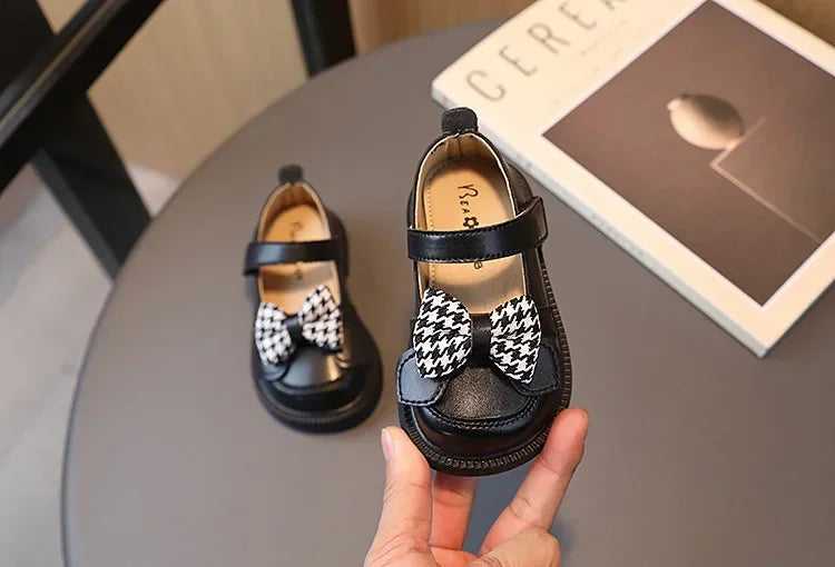 2024 Baby Girls Leather Shoes Spring and Autumn Soft Bottom Princess Bow-knot Casual Toddlers Kids Fashion Baby First Walkers